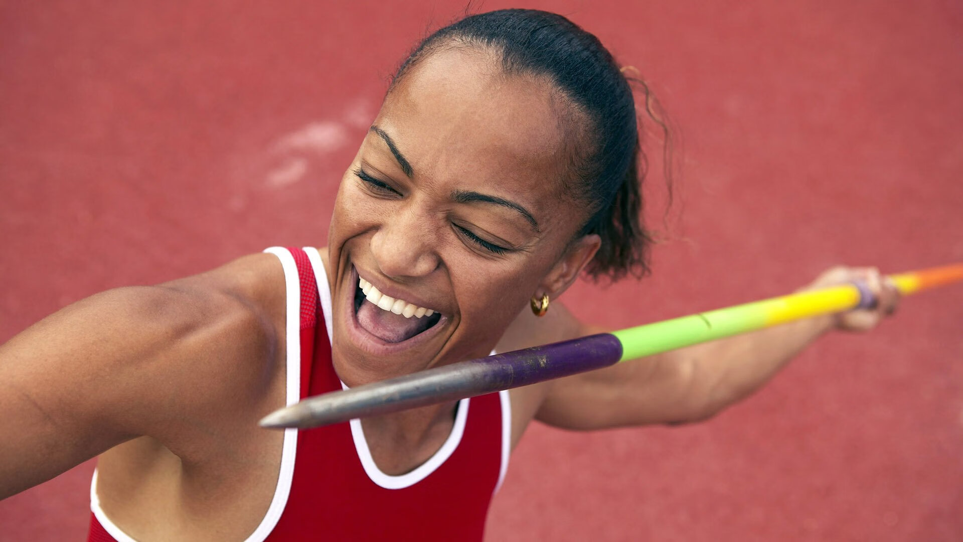 赛后访谈:李明感谢队友,目标更高!,李明的行为最近在班上引起争议,原来李明平时爱说谢谢